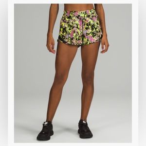 New Lululemon Hi-Rise Hotty Hot Shorts